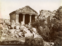 Mausoleo, El-Kefr